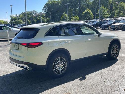2025 Mercedes-Benz GLC 300 Base