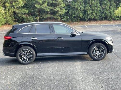 2026 Mercedes-Benz GLC 300 Base