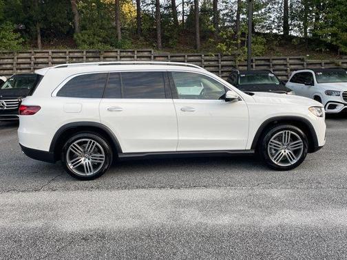 2024 Mercedes-Benz GLS 450 4MATIC