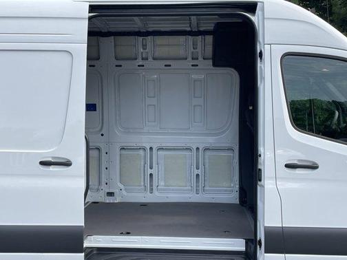 2025 Mercedes-Benz Sprinter 2500 Standard Roof