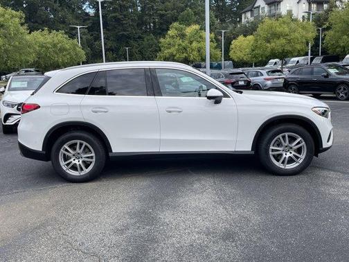2026 Mercedes-Benz GLC 300