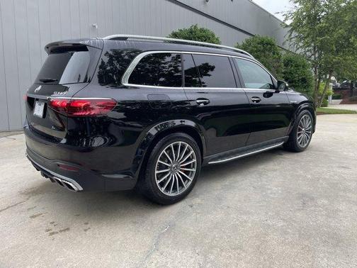 2025 Mercedes-Benz AMG GLS 63 Base