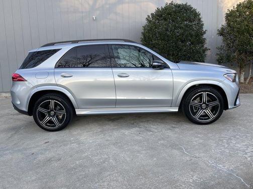 2025 Mercedes-Benz GLE 450e 4MATIC