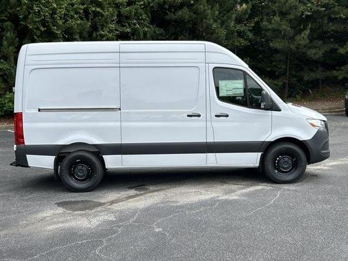 Arctic White 2026 Mercedes-Benz Sprinter 2500 Standard Roof