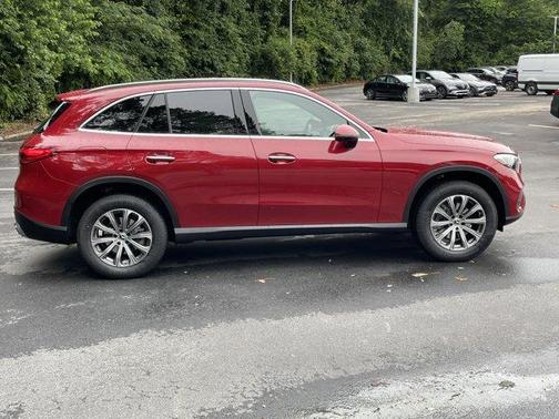 2025 Mercedes-Benz GLC 300 Base