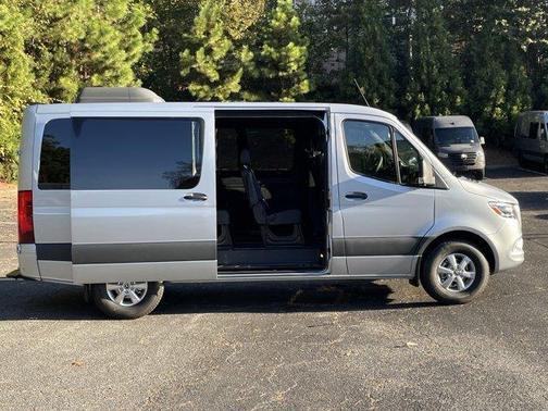 2026 Mercedes-Benz Sprinter 2500 ROOF 144