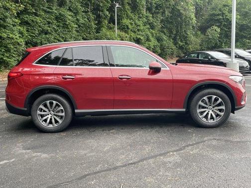 2025 Mercedes-Benz GLC 300 Base
