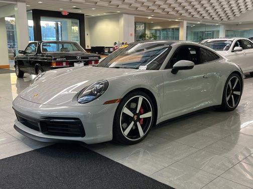 2023 Porsche 911 Carrera 4S