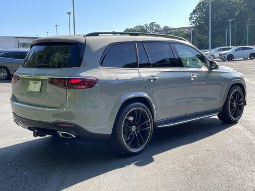 2025 Mercedes-Benz GLS 450 4MATIC