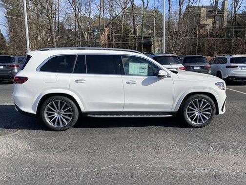2025 Mercedes-Benz GLS 450 4MATIC