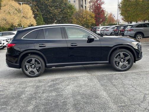 2026 Mercedes-Benz GLC 300 Base