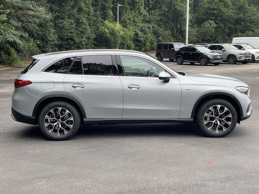 2025 Mercedes-Benz GLC 350e Base 4MATIC