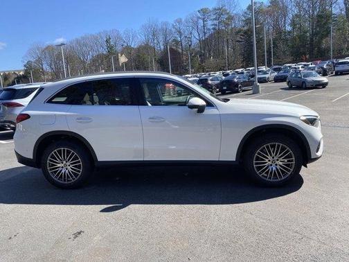 2025 Mercedes-Benz GLC 300 Base