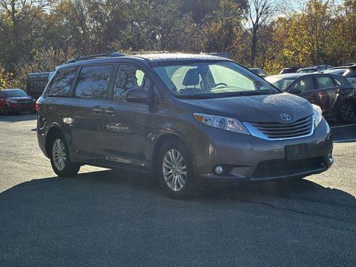 2015 Toyota Sienna XLE