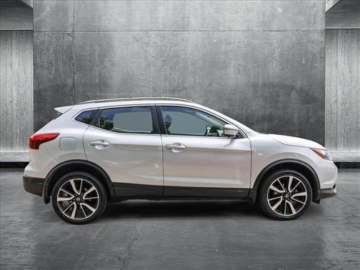 2017 Nissan Rogue Sport SL