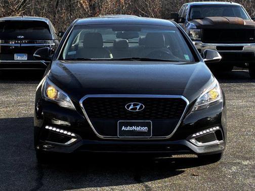 2016 Hyundai SONATA Hybrid SE
