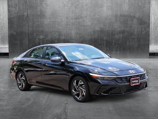 2025 Hyundai ELANTRA Sport