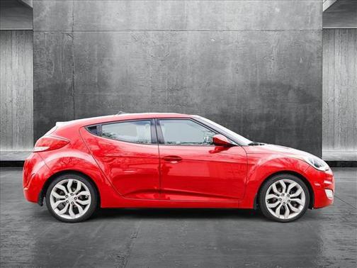 2013 Hyundai Veloster Base