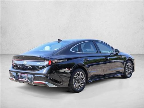 2024 Hyundai SONATA Hybrid SE