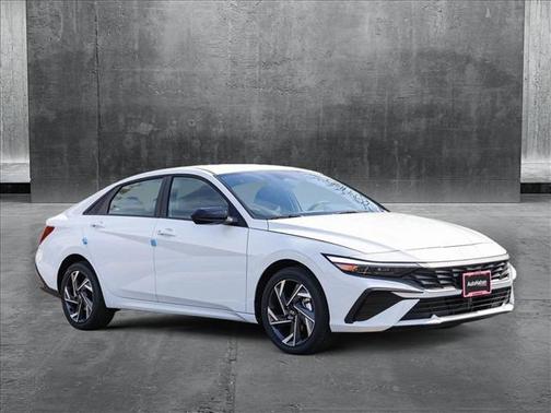 2025 Hyundai ELANTRA Sport