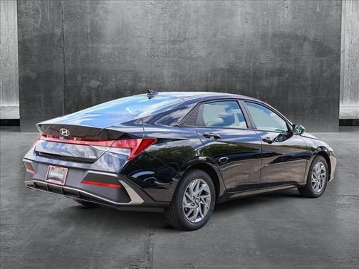 2025 Hyundai ELANTRA HEV Blue