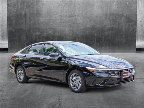 2025 Hyundai ELANTRA HEV Blue
