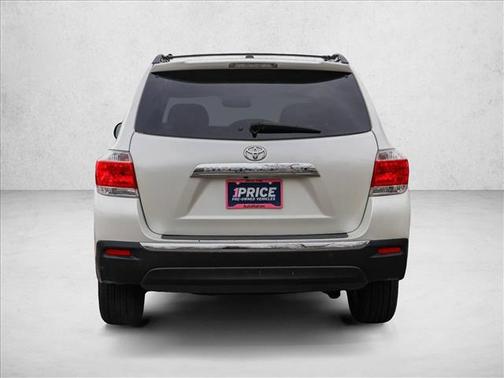 2013 Toyota Highlander SE