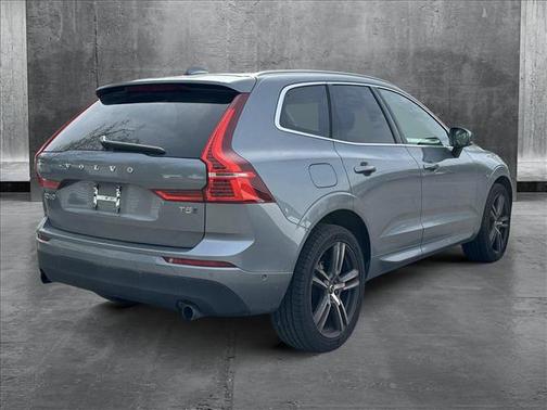 2019 Volvo XC60 T5 Momentum