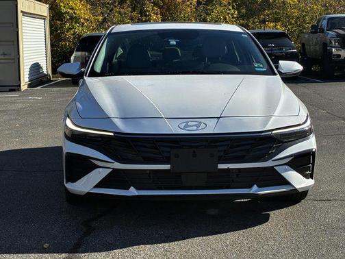 2024 Hyundai ELANTRA HEV Limited