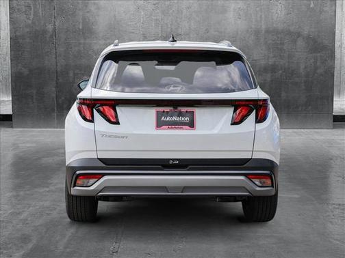 2025 Hyundai TUCSON SEL