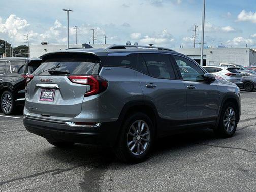 2024 GMC Terrain SLT