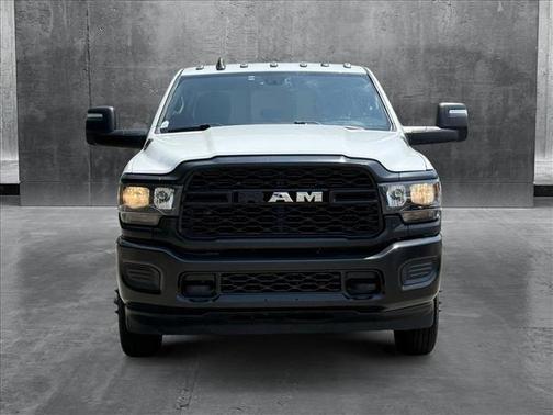 2023 RAM 3500 Tradesman Crew Cab 4x4 8' Box