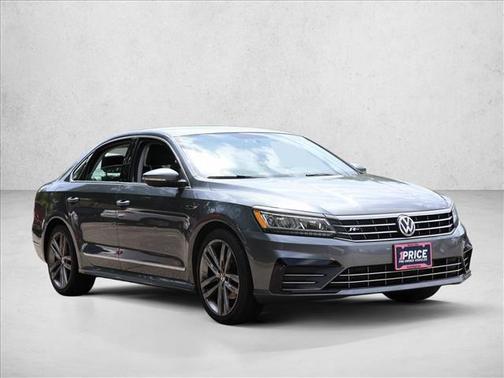 Platinum Gray Metallic 2017 Volkswagen Passat 1.8T R-Line w/Comfort