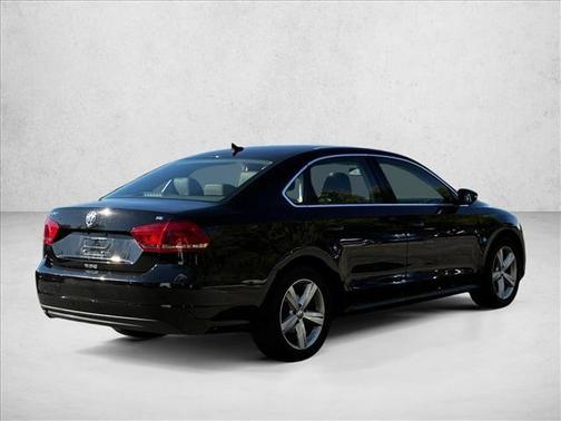 2012 Volkswagen Passat 2.5 SE