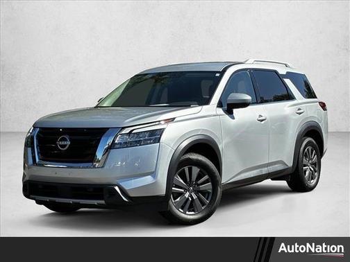 2023 Nissan Pathfinder SL FWD