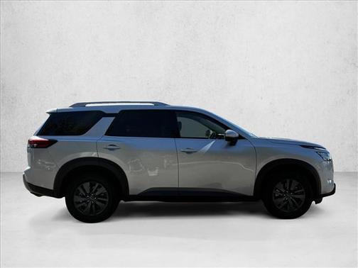 2023 Nissan Pathfinder SL FWD