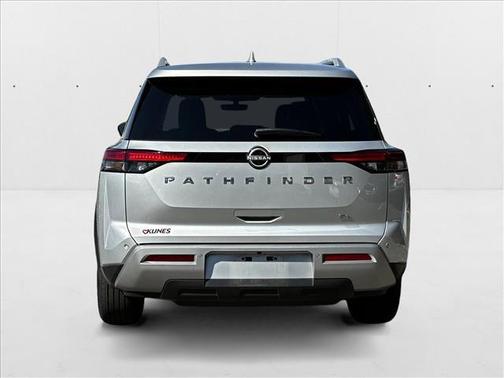 2023 Nissan Pathfinder SL FWD