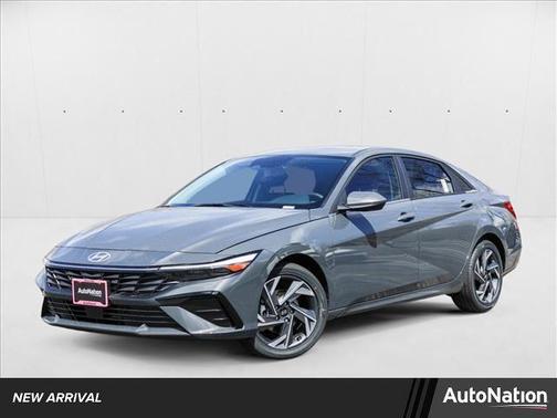2025 Hyundai ELANTRA SEL