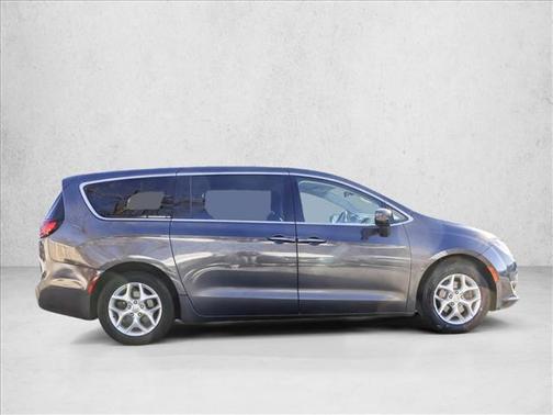 2018 Chrysler Pacifica Touring Plus