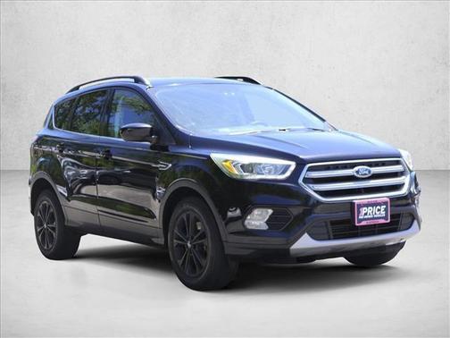 Ruby Red Metallic Tinted Clearcoat 2017 Ford Escape SE