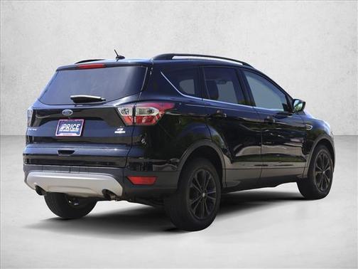 Ruby Red Metallic Tinted Clearcoat 2017 Ford Escape SE