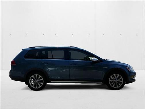 2017 Volkswagen Golf Alltrack TSI SE
