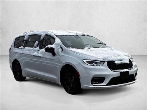 2024 Chrysler Pacifica Hybrid Premium S Appearance Pkg