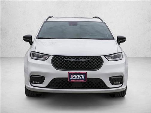 2024 Chrysler Pacifica Hybrid Premium S Appearance Pkg