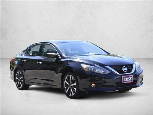 Super Black 2017 Nissan Altima 2.5 SR