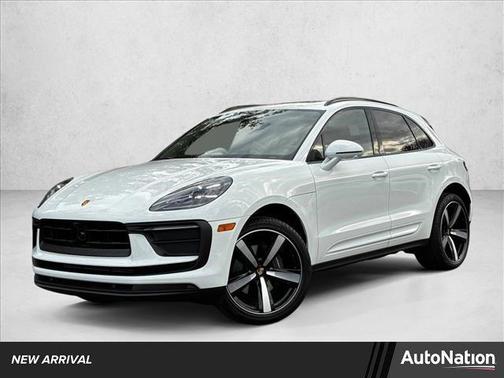 2023 Porsche Macan AWD