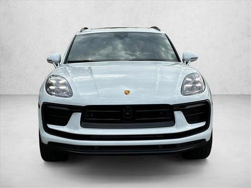 2023 Porsche Macan AWD