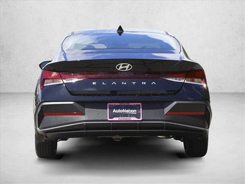Abyss Black 2026 Hyundai ELANTRA SE
