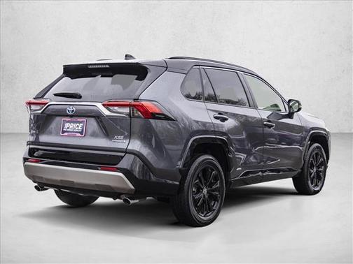 2023 Toyota RAV4 Hybrid SE