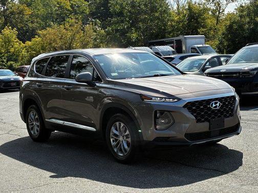 2019 Hyundai SANTA FE SE 2.4
